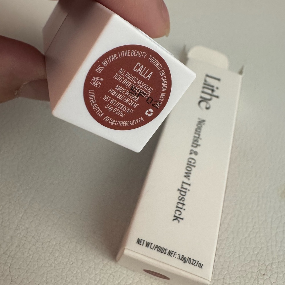 Lithe Nourish & Glow Lipstick - Calla - Picture 5 of 7